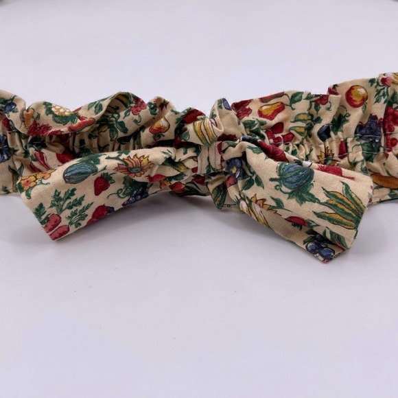 Vegetable Pattern Fabric Liner and Wrap for Peterboro Basket Square Serving Tray - Picture 6 of 7